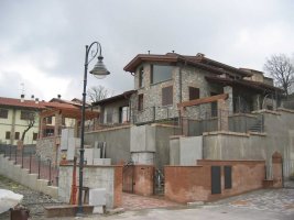 Casa trifamiliare a Calestano